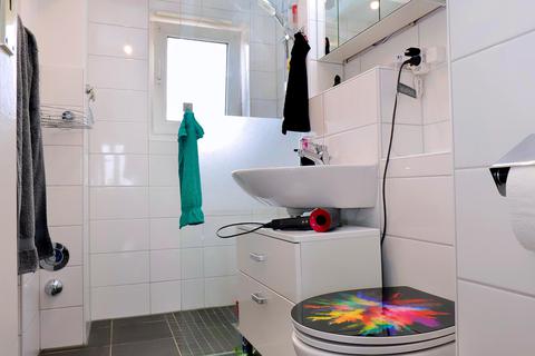 Ist das Badezimmer in der Moltkestraße vier Quadratmeter groß oder nicht? Das soll jetzt ein Gutachter klären. © Andreas Kelm