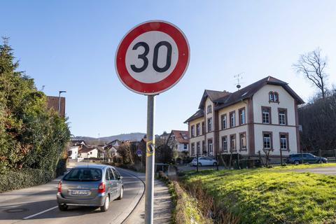 Unter anderem in Bensheim, so in den Stadtteilen Gronau und Zell, gilt auch auf Verbindungsstraßen schon Tempo 30.