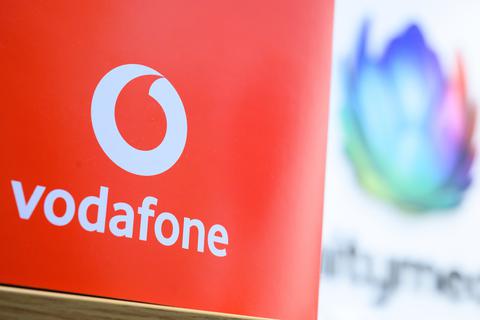 Das Logo von Netzanbieter Vodafone. Foto: dpa