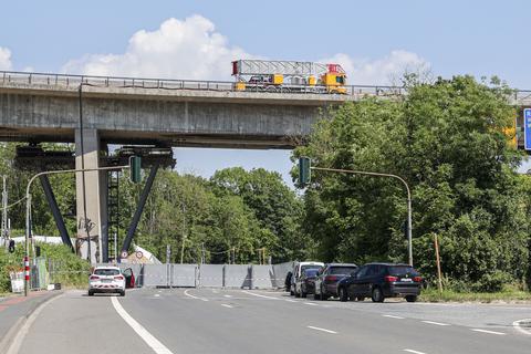 Die gesperrte Salzbachtalbrücke bei Wiesbaden.  Foto: René Vigneron