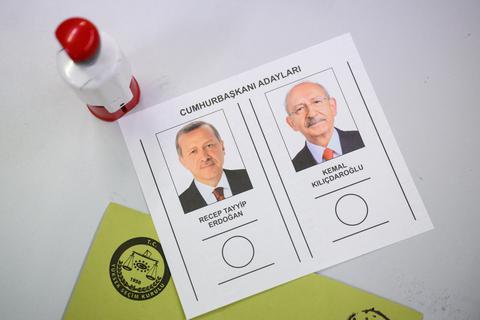Wahlzettel für die Stichwahl der türkischen Präsidentschaftswahl zwischen Amtsinhaber Erdogan (links) und seinem Herausforderer Kilicdaroglu.