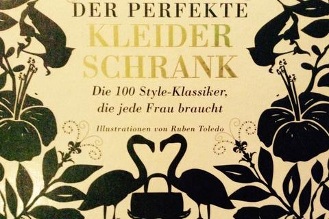 Der perfekte Kleiderschrank - Buchcover. Foto: Anja Kossiwakis
