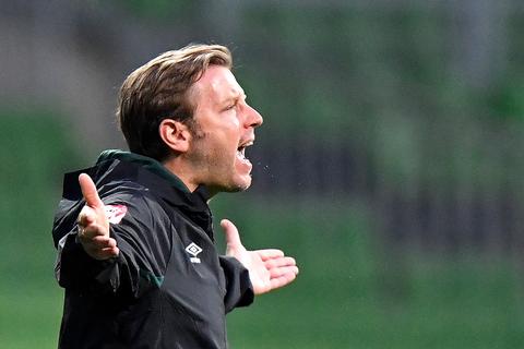 Bleibt auch in der neuen Saison Trainer bei Werder Bremen: Florian Kohfeldt Foto: dpa