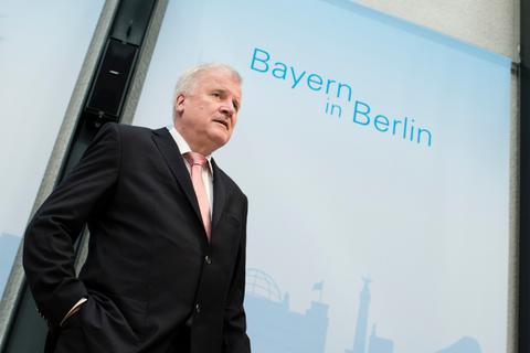 Ein Bayer in Berlin - der Energiegipfel im Kanzleramt lief für CSU-Chef Horst Seehofer zufrieden stellend. Foto: dpa