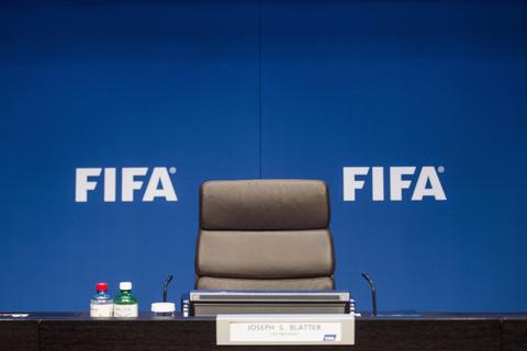 Acht-Jahres-Sperre: Der Stuhl von Sepp Blatter ist verwaist. Foto: dpa