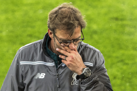 Der maßlos enttäuschte Mainzer Kulttrainer Jürgen Klopp nach der Europa League-Final-Niederlage seines FC Liverpool gegen den FC Sevilla. Foto: dpa