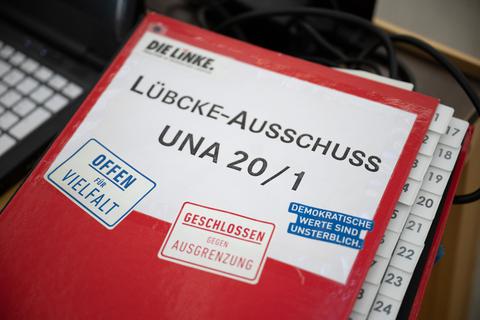 Die sechs Fraktionen im hessischen Landtag haben teils unterschiedliche Schlüsse aus der Arbeit Untersuchungsausschusses im Fall Lübcke gezogen – auch die Linke.