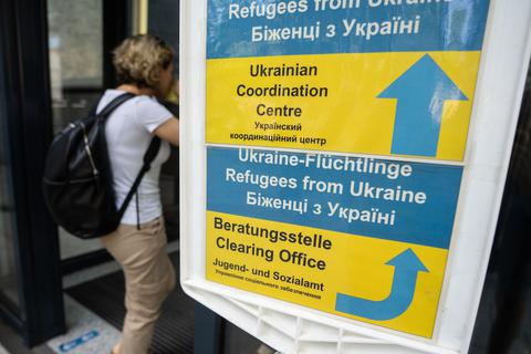Hilfezentren für ukrainische Geflüchtete, wie hier in Frankfurt, gibt es in ganz Hessen. Foto: dpa