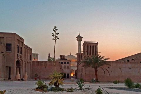 Im Sheikh-Mohammed-Kulturzentrum nehmen auch Touristen am Fastenbrechen teil.Foto: Jutta Lemcke  Foto: Jutta Lemcke