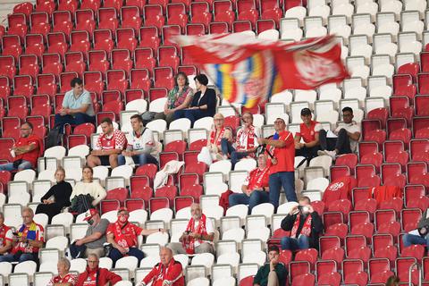 Beim Heimspiel gegen Leverkusen wird auf den Rängen der Opel Arena wieder gähnende Leere herrschen. Archivfoto: dpa