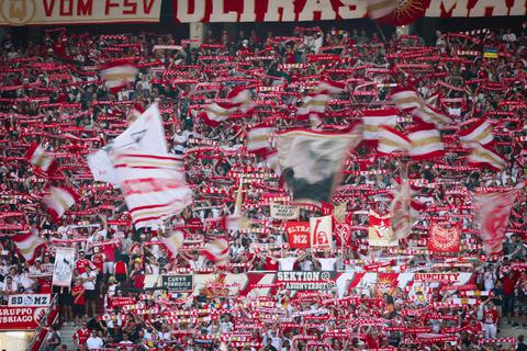 Fans des 1. FSV Mainz 05.