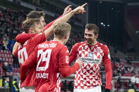 Hatte beim 4:0-Sieg von Mainz 05 über Hertha BSC allen Grund zum Jubeln: Torschütze Silvan Widmer. Foto: Sascha Kopp / VRM Bild