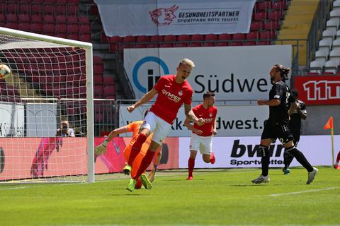 Der Knotenlöser: Nach 1.236 Minuten trifft Florian Pick wieder für den FCK – und legt direkt den zweiten Treffer nach.  Foto: imago