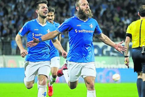 Unbändige Freude: Marco "Toni" Sailer bejubelt seinen Treffer gegen Mainz. Archivfoto: Herbert Krämer 
