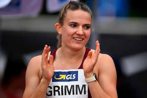 Siebenkämpferin Vanessa Grimm (Königsteiner LV) darf ihre Qualifikation für die Olympischen Spiele in Tokio beklatschen.  Foto: kie 